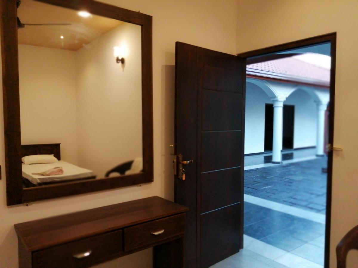 Taj Residence Puttalam Exterior photo