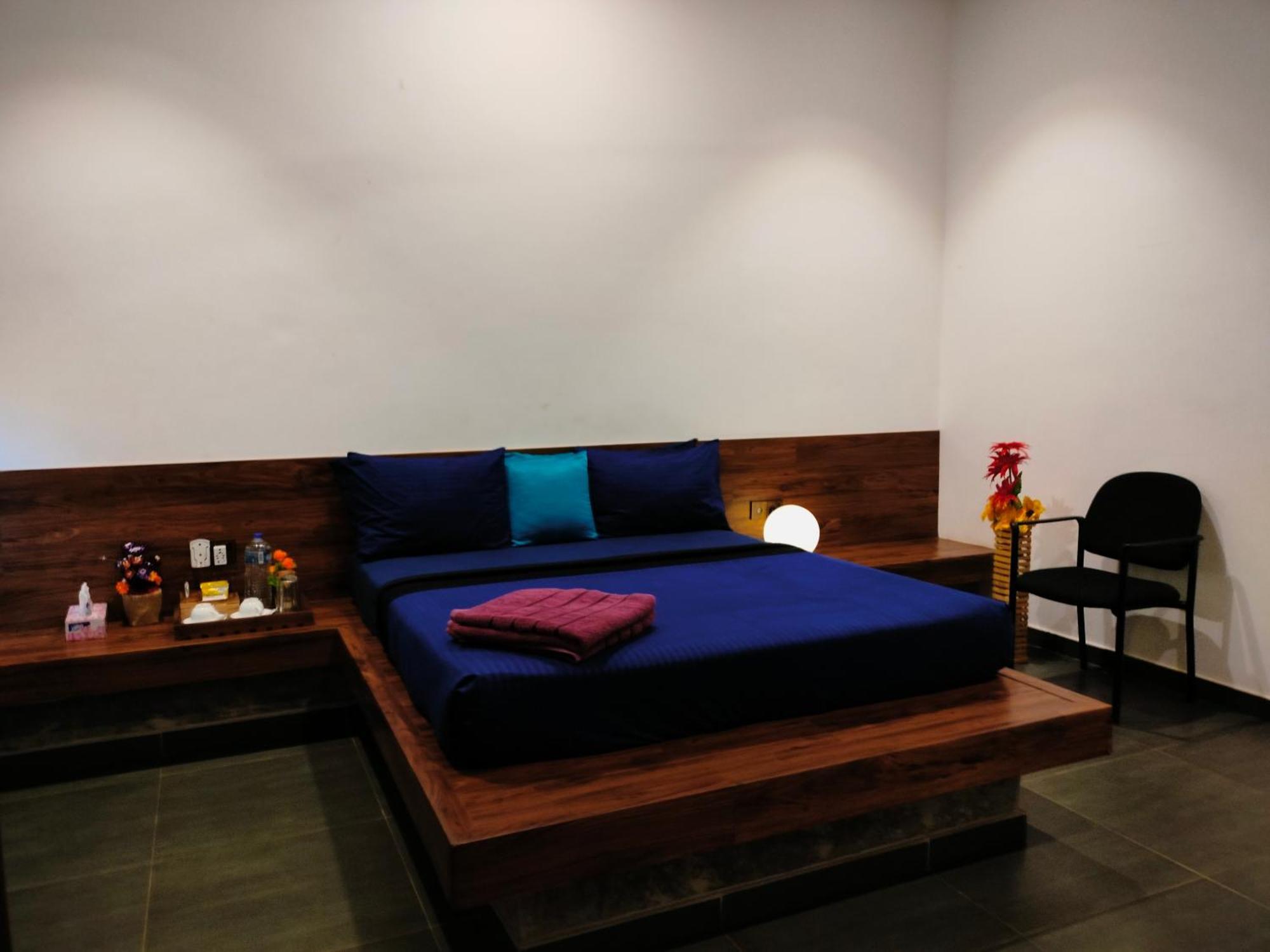 Taj Residence Puttalam Exterior photo