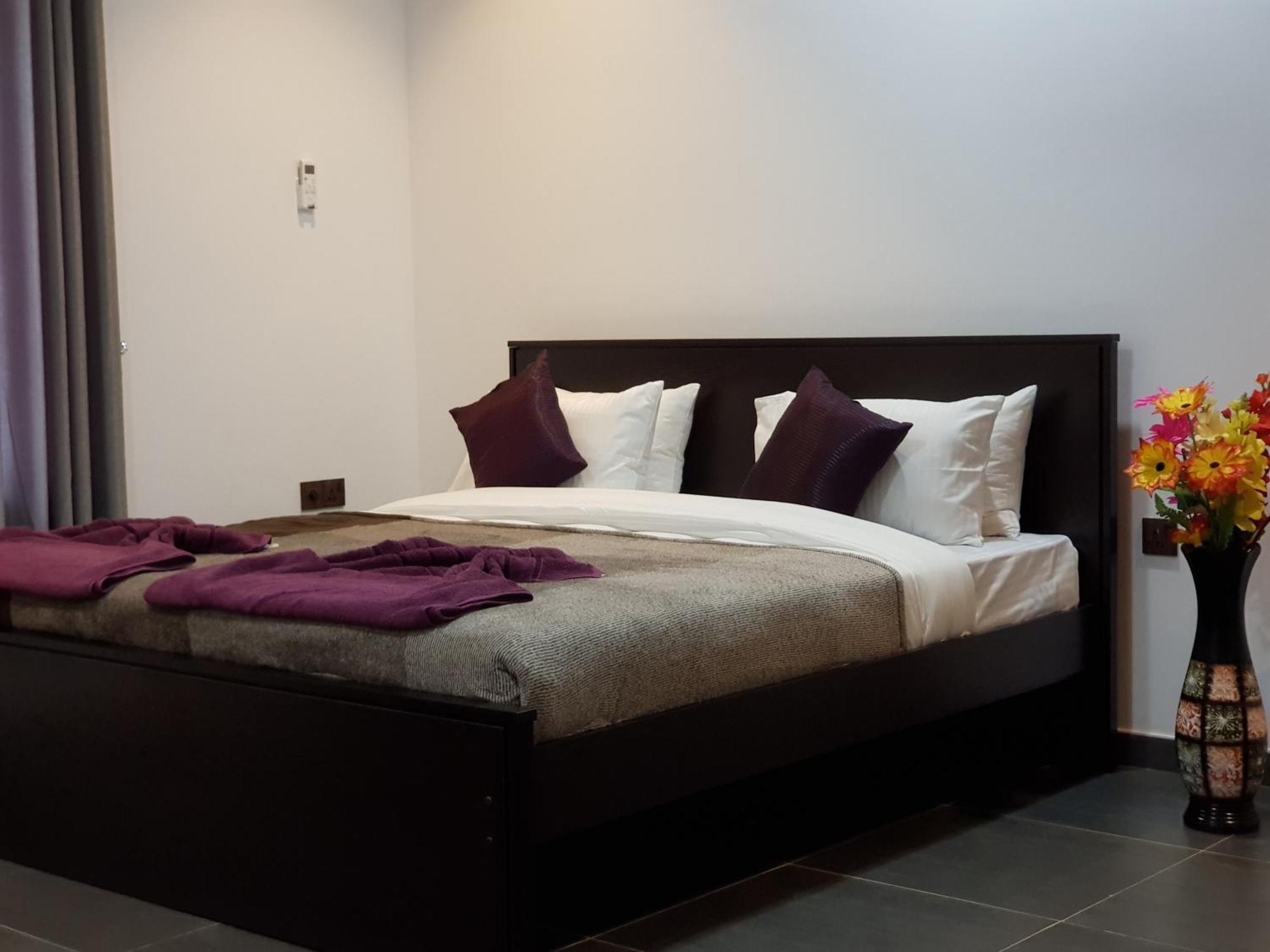 Taj Residence Puttalam Exterior photo